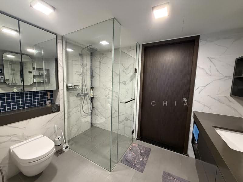 Avenue South Residence, 9 Silat Avenue, Alexandra / Commonwealth, 2 Bedrooms, 807 sqft, Condominium For Sale, by Elizabeth Chia, 500284808 - Bathroom - PropertyGuru.com.sg