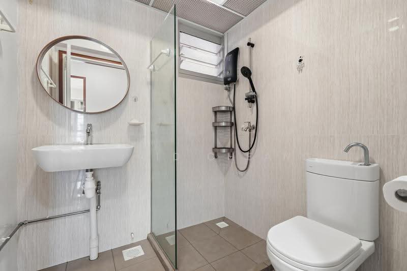 126B Canberra Street, 126B Canberra Street, Sembawang / Yishun, 3 Bedrooms, 1,033 sqft, HDB Flat For Sale, by Gerald Cheang, 500284810 - Bathroom - PropertyGuru.com.sg
