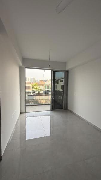 Grand Dunman, 12 Dunman Road, East Coast / Marine Parade, 2 Bedrooms, 667 sqft, Condominium For Sale, by Jimmy T C Chan, 500284830 - Balcony - PropertyGuru.com.sg