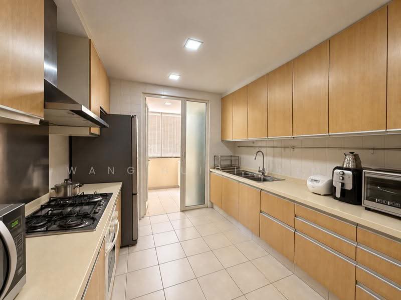 Edelweiss Park Condo, 92 Flora Road, Changi Airport / Changi Village, 3 Bedrooms, 2,691 sqft, Condominium For Sale, by Wang Huiqi, Kim, 500284842 - Kitchen - PropertyGuru.com.sg