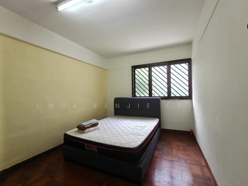 130 Bedok North Street 2, 130 Bedok North Street 2, Bedok / Upper East Coast, 3 Bedrooms, 990 sqft, HDB Flat For Sale, by Chua RenJie (RJ), 500284852 - Bedroom - PropertyGuru.com.sg