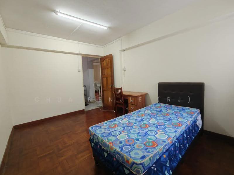 130 Bedok North Street 2, 130 Bedok North Street 2, Bedok / Upper East Coast, 3 Bedrooms, 990 sqft, HDB Flat For Sale, by Chua RenJie (RJ), 500284852 - Bedroom - PropertyGuru.com.sg