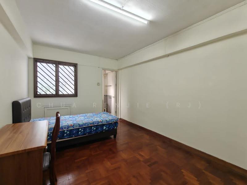 130 Bedok North Street 2, 130 Bedok North Street 2, Bedok / Upper East Coast, 3 Bedrooms, 990 sqft, HDB Flat For Sale, by Chua RenJie (RJ), 500284852 - Bedroom - PropertyGuru.com.sg