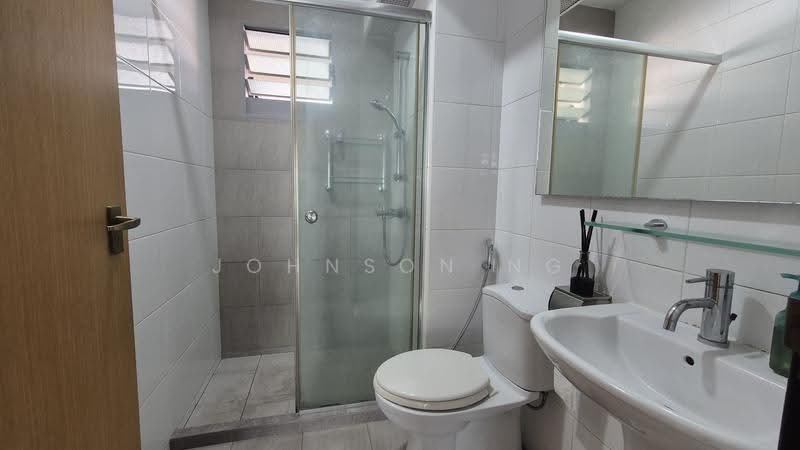 288C Punggol Place, 288C Punggol Place, Hougang / Punggol / Sengkang, Room Rental, 100 sqft, HDB Flat For Rent, by Johnson Ng, 500284861 - Bathroom - PropertyGuru.com.sg
