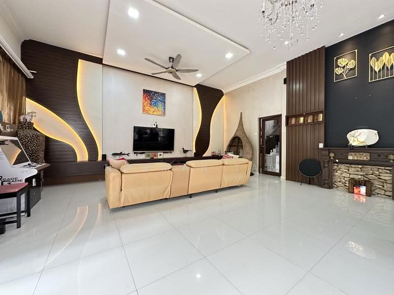Seletar Hills Estate, Seletar Hills Drive, Seletar / Yio Chu Kang, 5 Bedrooms, 3,500 sqft, Semi-Detached House For Sale, by Norman Tan, 500284884 - Living Room - PropertyGuru.com.sg