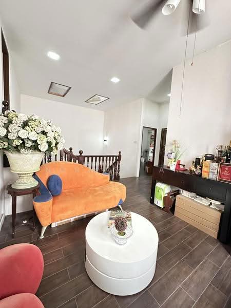 Seletar Hills Estate, Seletar Hills Drive, Seletar / Yio Chu Kang, 5 Bedrooms, 3,500 sqft, Semi-Detached House For Sale, by Norman Tan, 500284884 - Living Room - PropertyGuru.com.sg