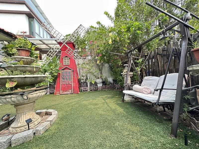 Seletar Hills Estate, Seletar Hills Drive, Seletar / Yio Chu Kang, 5 Bedrooms, 3,500 sqft, Semi-Detached House For Sale, by Norman Tan, 500284884 - Garden - PropertyGuru.com.sg