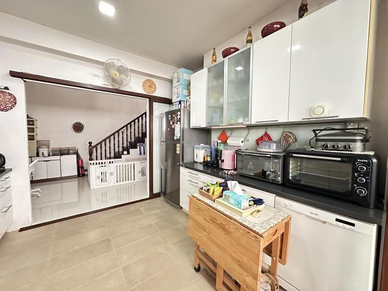 Seletar Hills Estate, Seletar Hills Drive, Seletar / Yio Chu Kang, 5 Bedrooms, 3,500 sqft, Semi-Detached House For Sale, by Norman Tan, 500284884 - Kitchen - PropertyGuru.com.sg