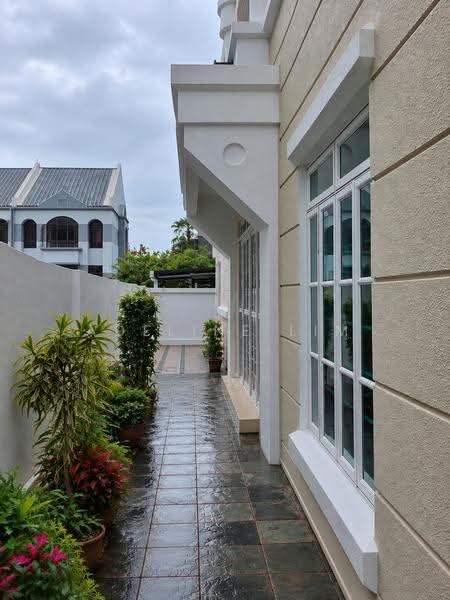 Harvey Avenue - Walking Distance to Simei MRT, Bedok / Upper East Coast, 5 Bedrooms, 4,000 sqft, Semi-Detached House For Sale, by Adeline Lim, 500284914 - PropertyGuru.com.sg
