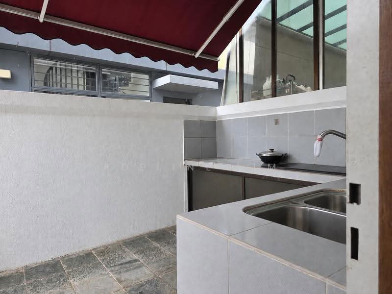 Harvey Avenue - Walking Distance to Simei MRT, Bedok / Upper East Coast, 5 Bedrooms, 4,000 sqft, Semi-Detached House For Sale, by Adeline Lim, 500284914 - Kitchen - PropertyGuru.com.sg