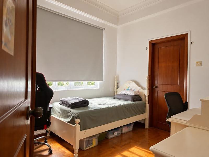 Harvey Avenue - Walking Distance to Simei MRT, Bedok / Upper East Coast, 5 Bedrooms, 4,000 sqft, Semi-Detached House For Sale, by Adeline Lim, 500284914 - Bedroom - PropertyGuru.com.sg