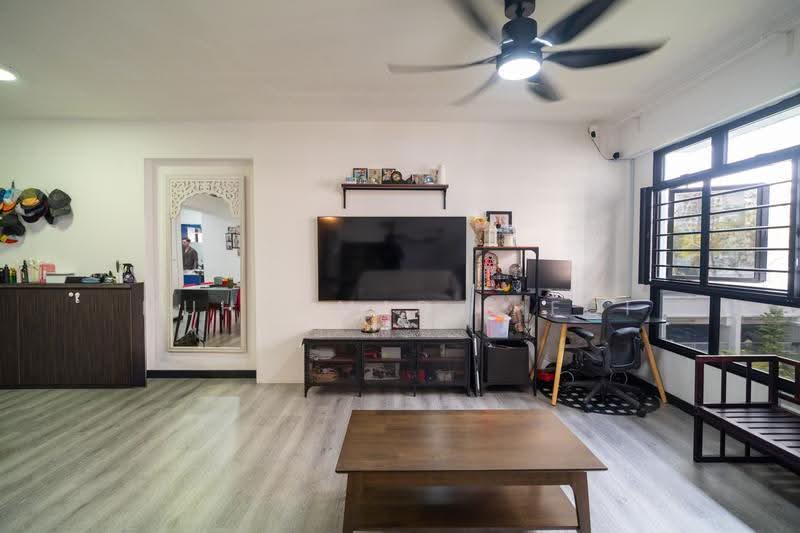 546C Segar Road, 546C Segar Road, Dairy Farm / Bukit Panjang / Choa Chu Kang, 3 Bedrooms, 1,206 sqft, HDB Flat For Sale, by Muhammad Rifqi, 500284916 - Living Room - PropertyGuru.com.sg