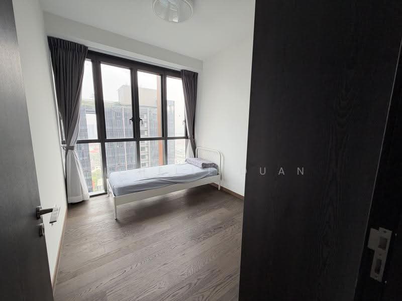 LIV @ MB, 114D Arthur Road, East Coast / Marine Parade, 3 Bedrooms, 1,270 sqft, Condominium For Sale, by Michelle Duan, 500284921 - Bedroom - PropertyGuru.com.sg