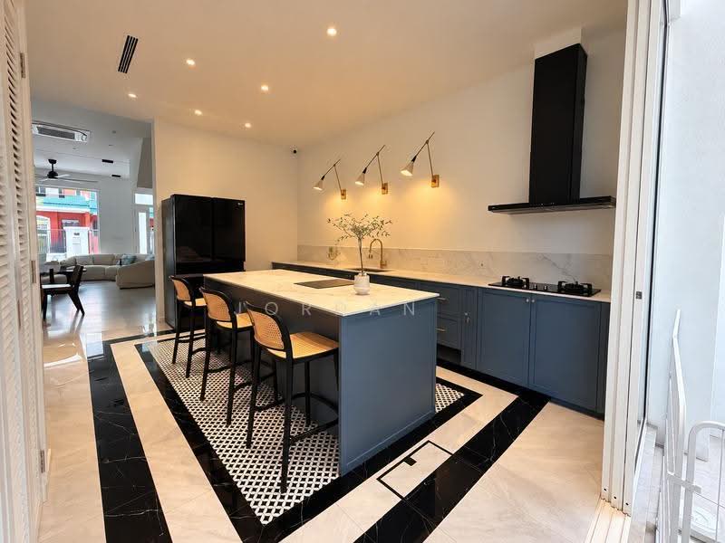 Sunrise avenue, Seletar / Yio Chu Kang, 5 Bedrooms, 3,097 sqft, Terraced House For Sale, by Jordan ., 500284926 - Kitchen - PropertyGuru.com.sg