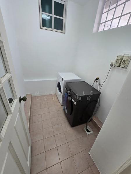 Versailles, 133 Hemmant Road, East Coast / Marine Parade, Room Rental, 150 sqft, Condominium For Rent, by Michelle Loh 羅嬡玲, 500284930 - PropertyGuru.com.sg