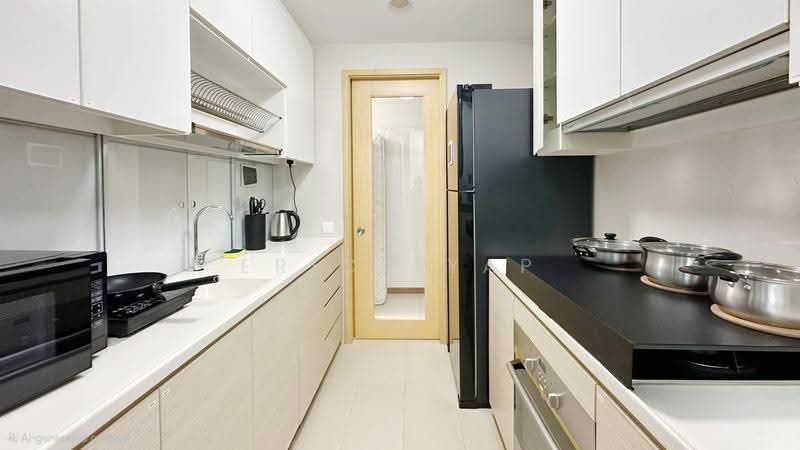 A Treasure Trove, 60 Punggol Walk, Hougang / Punggol / Sengkang, Room Rental, 200 sqft, Condominium For Rent, by Erica Yap, 500284935 - Kitchen - PropertyGuru.com.sg