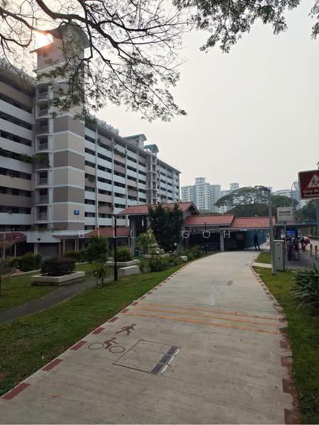 207 Boon Lay Place, 207 Boon Lay Place, Boon Lay / Jurong / Tuas, 2 Bedrooms, 700 sqft, HDB Flat For Sale, by Billy Goh, 500284940 - Exterior - PropertyGuru.com.sg