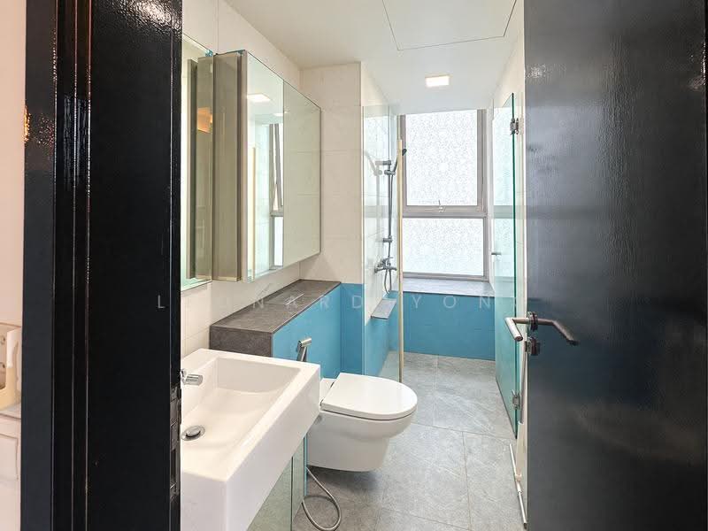 Tribeca by the Waterfront, 60 Kim Seng Road, Orchard / River Valley, 1 Bedroom, 570 sqft, Condominium For Sale, by Leonard Yong, 500284943 - Bathroom - PropertyGuru.com.sg