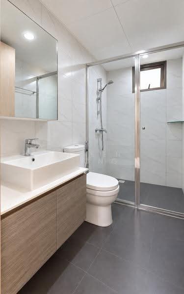 Treasure Crest, 60 Anchorvale Crescent, Hougang / Punggol / Sengkang, 3 Bedrooms, 958 sqft, Condominium For Sale, by Eileen Leong, 500284944 - Master Bath - PropertyGuru.com.sg