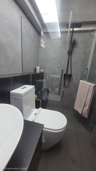 79A Toa Payoh Central, 79A Toa Payoh Central, Balestier / Toa Payoh, 3 Bedrooms, 818 sqft, HDB Flat For Sale, by Yvonne Tan, 500284947 - Bathroom - PropertyGuru.com.sg