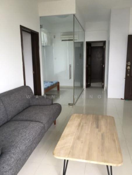 Mandarin Gardens, 5 Siglap Road, East Coast / Marine Parade, Room Rental, 150 sqft, Condominium For Rent, by Wayne Heng, 500284948 - Living Room - PropertyGuru.com.sg