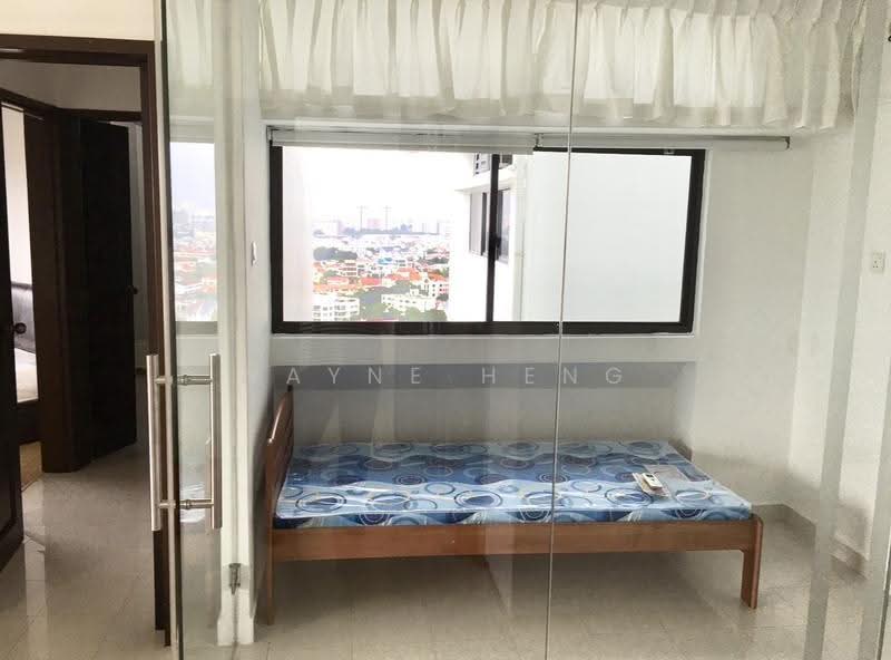 Mandarin Gardens, 5 Siglap Road, East Coast / Marine Parade, Room Rental, 150 sqft, Condominium For Rent, by Wayne Heng, 500284948 - Bedroom - PropertyGuru.com.sg