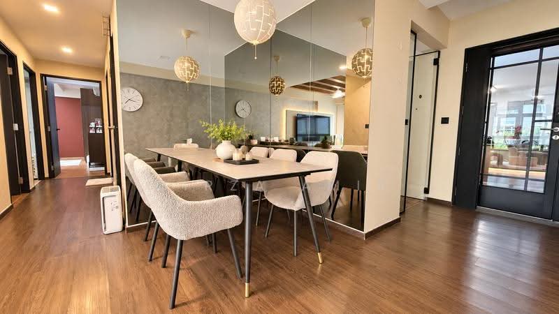 488B Choa Chu Kang Avenue 5, 488B Choa Chu Kang Avenue 5, Dairy Farm / Bukit Panjang / Choa Chu Kang, 3 Bedrooms, 1,001 sqft, HDB Flat For Sale, by Mirza Amir, 500284954 - Dining Room - PropertyGuru.com.sg