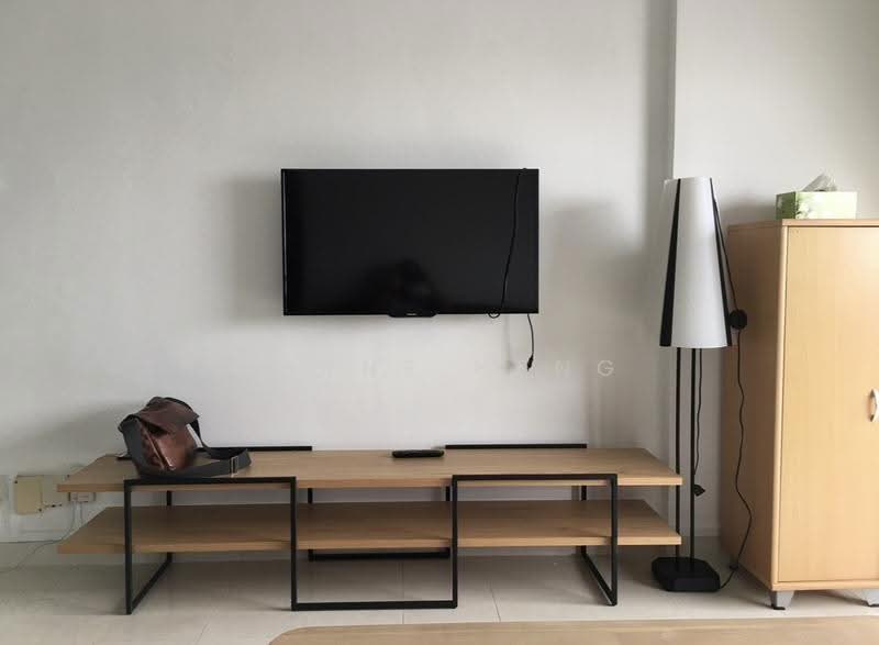 Mandarin Gardens, 5 Siglap Road, East Coast / Marine Parade, Room Rental, 110 sqft, Condominium For Rent, by Wayne Heng, 500284955 - Living Room - PropertyGuru.com.sg