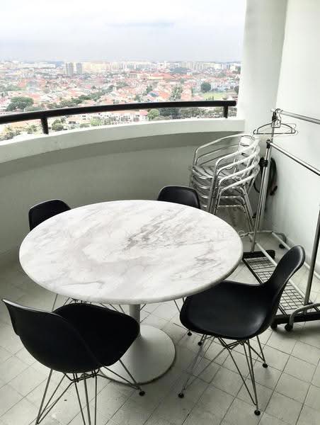 Mandarin Gardens, 5 Siglap Road, East Coast / Marine Parade, Room Rental, 110 sqft, Condominium For Rent, by Wayne Heng, 500284955 - Balcony - PropertyGuru.com.sg