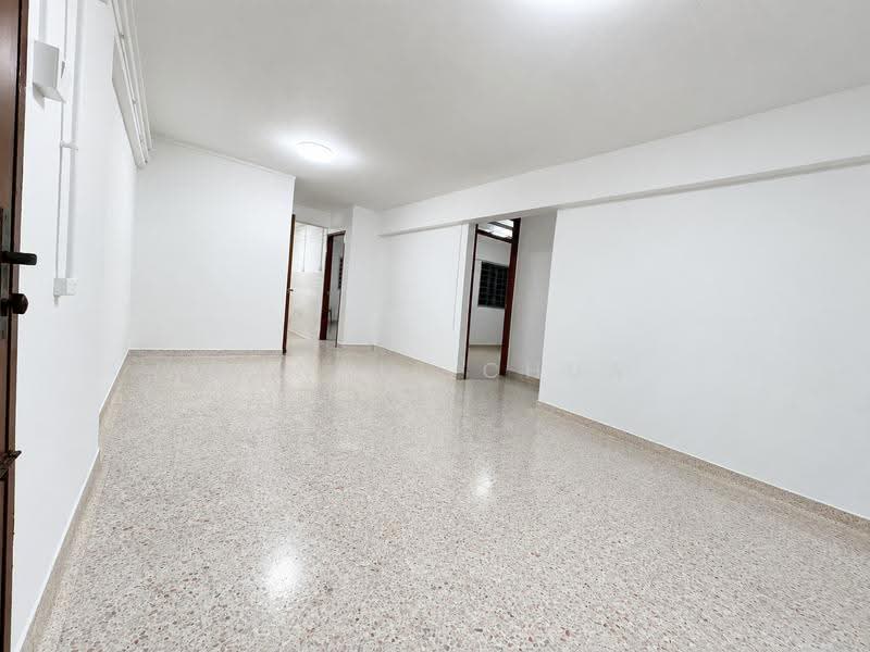 533 Bedok North Street 3, 533 Bedok North Street 3, Bedok / Upper East Coast, 3 Bedrooms, 990 sqft, HDB Flat For Sale, by Dennis Chua, 500284961 - Living Room - PropertyGuru.com.sg