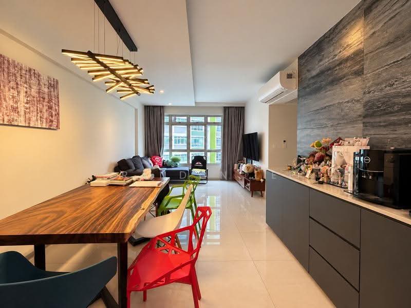 807B Chai Chee Road, 807B Chai Chee Road, Bedok / Upper East Coast, 3 Bedrooms, 1,001 sqft, HDB Flat For Sale, by Brandon Lee, 500284965 - Living Room - PropertyGuru.com.sg