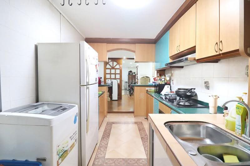 346 Ubi Avenue 1, 346 Ubi Avenue 1, Eunos / Geylang / Paya Lebar, 3 Bedrooms, 1,119 sqft, HDB Flat For Rent, by Bee 林美玲, 500284967 - Kitchen - PropertyGuru.com.sg