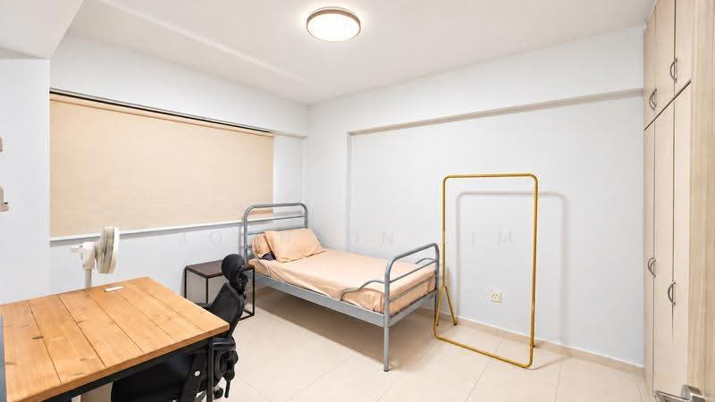 689A Choa Chu Kang Drive, 689A Choa Chu Kang Drive, Dairy Farm / Bukit Panjang / Choa Chu Kang, Room Rental, 150 sqft, HDB Flat For Rent, by Johnson Lim, 500284970 - Bedroom - PropertyGuru.com.sg