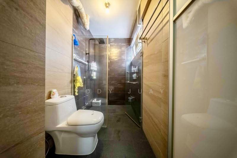 166 Bishan Street 13, 166 Bishan Street 13, Ang Mo Kio / Bishan / Thomson, 4 Bedrooms, 1,313 sqft, HDB Flat For Sale, by Teddy Juay, 500284986 - Bathroom - PropertyGuru.com.sg