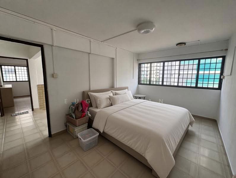 220 Jurong East Street 21, 220 Jurong East Street 21, Boon Lay / Jurong / Tuas, 3 Bedrooms, 1,270 sqft, HDB Flat For Sale, by Eugene Tan, 500284995 - Bedroom - PropertyGuru.com.sg