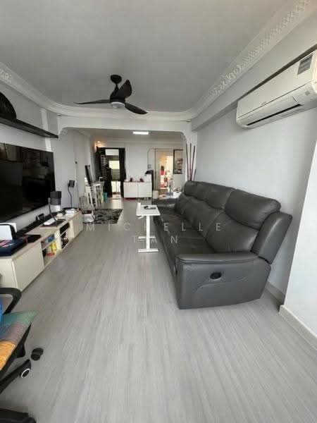401 Pandan Gardens, 401 Pandan Gardens, Boon Lay / Jurong / Tuas, 3 Bedrooms, 1,259 sqft, HDB Flat For Rent, by Michelle Tan, 500284997 - PropertyGuru.com.sg