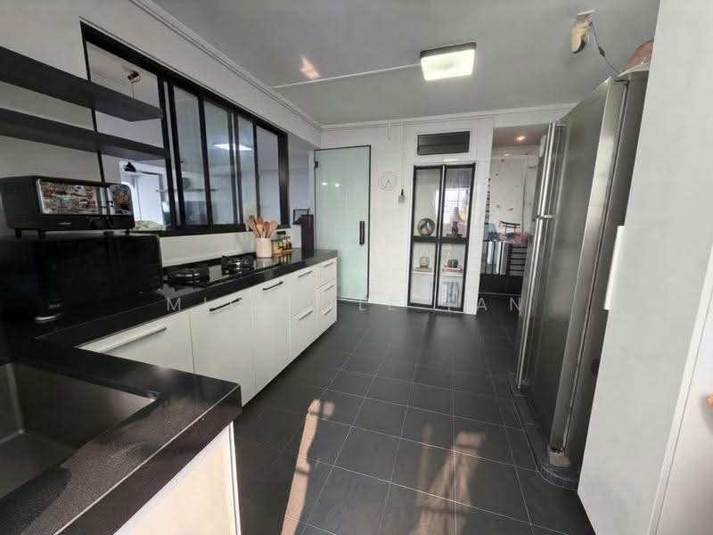 401 Pandan Gardens, 401 Pandan Gardens, Boon Lay / Jurong / Tuas, 3 Bedrooms, 1,259 sqft, HDB Flat For Rent, by Michelle Tan, 500284997 - PropertyGuru.com.sg