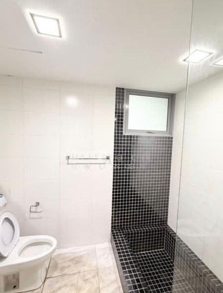 Ferraria Park Condo, 8 Flora Drive, Changi Airport / Changi Village, 2 Bedrooms, 980 sqft, Condominium For Sale, by Maggie Wong, 500284998 - Bathroom - PropertyGuru.com.sg