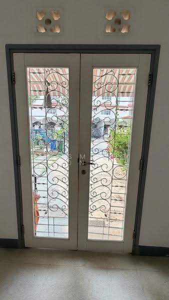 Joo Chiat Telok Kurau, Joo Chiat Avenue, East Coast / Marine Parade, 3 Bedrooms, 1,600 sqft, Terraced House For Rent, by Jasmine Ong, 500284999 - Main door - PropertyGuru.com.sg