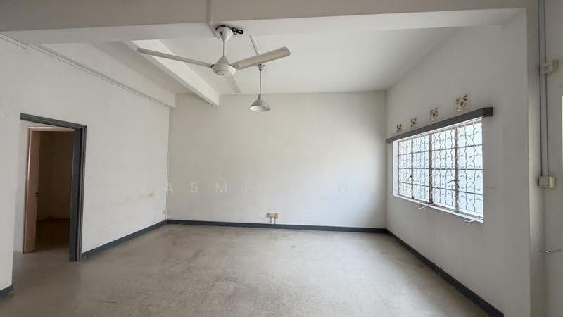 Joo Chiat Telok Kurau, Joo Chiat Avenue, East Coast / Marine Parade, 3 Bedrooms, 1,600 sqft, Terraced House For Rent, by Jasmine Ong, 500284999 - Living and dining - PropertyGuru.com.sg