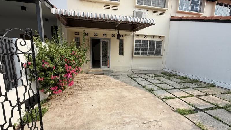 Joo Chiat Telok Kurau, Joo Chiat Avenue, East Coast / Marine Parade, 3 Bedrooms, 1,600 sqft, Terraced House For Rent, by Jasmine Ong, 500284999 - PropertyGuru.com.sg