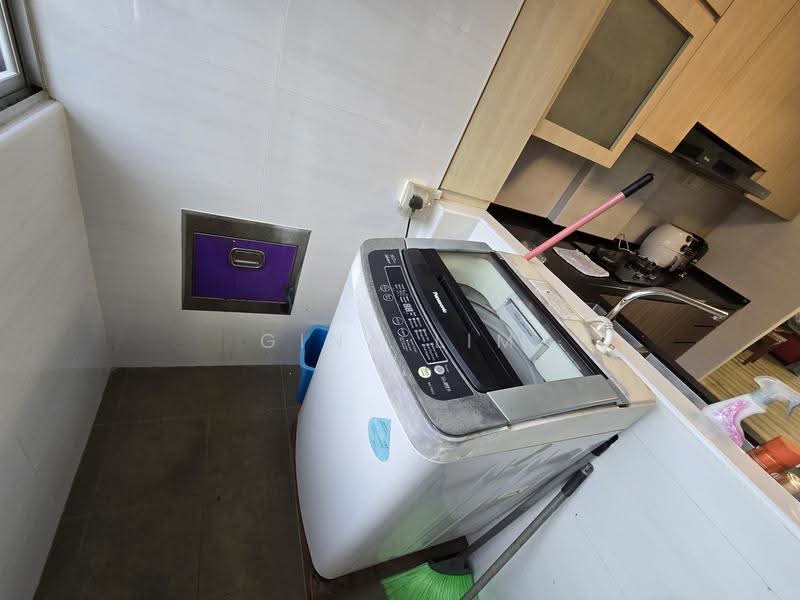 16 Eunos Crescent, 16 Eunos Crescent, Eunos / Geylang / Paya Lebar, 2 Bedrooms, 635 sqft, HDB Flat For Rent, by Gina Lim, 500285001 - Kitchen - PropertyGuru.com.sg