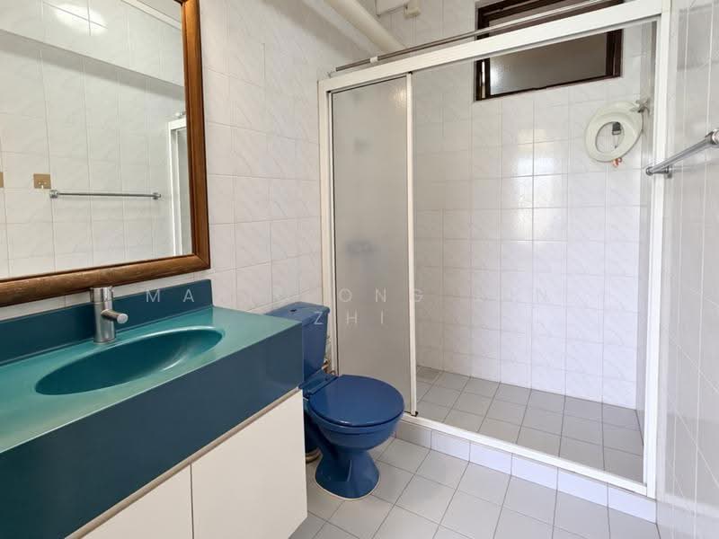 288A Bukit Batok Street 25, 288A Bukit Batok Street 25, Dairy Farm / Bukit Panjang / Choa Chu Kang, 4 Bedrooms, 144 sqft, HDB Flat For Rent, by Mario Ong Jun Zhi, 500285005 - Master Bedroom Bathroom - PropertyGuru.com.sg