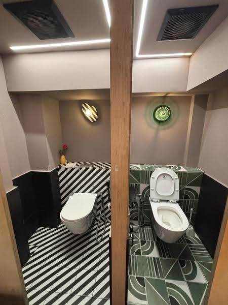 Boon tat street, Boat Quay / Raffles Place / Marina, 3,442 sqft, Shop / Shophouse For Rent, by Eunice Toh, 500285011 - Bathroom - CommercialGuru.com.sg