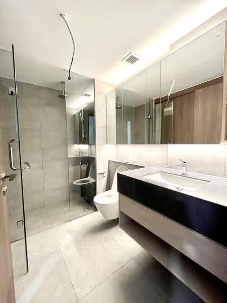 Orchard Sophia, 128 Sophia Road, Orchard / River Valley, 1 Bedroom, 441 sqft, Condominium For Rent, by Serene Ee, 500285015 - Bathroom - PropertyGuru.com.sg