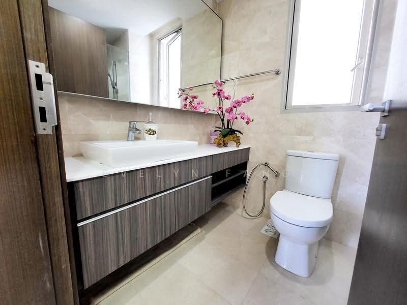 eCO, Bedok South Avenue 3, Bedok / Upper East Coast, 2 Bedrooms, 1,012 sqft, Condominium For Rent, by Evelyn Fang, 500285019 - Bathroom - PropertyGuru.com.sg