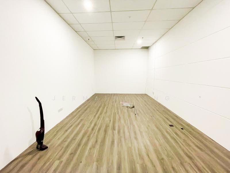 Mega@Woodlands, 39 Woodlands Close, Admiralty / Woodlands, 2,174 sqft, Light Industrial (B1) For Sale, by Jermaine Ang, 500285035 - CommercialGuru.com.sg