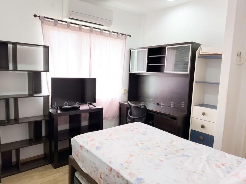 marshall Road, Marshall Road, East Coast / Marine Parade, 6 Bedrooms, 2,623 sqft, Corner Terrace For Sale, by Josephine Lee, 500285038 - Common Bedroom - PropertyGuru.com.sg
