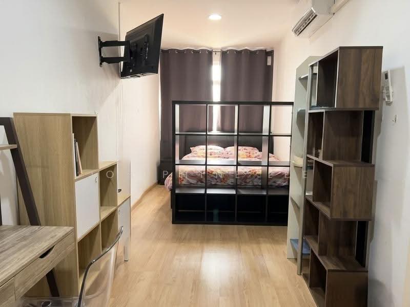 marshall Road, Marshall Road, East Coast / Marine Parade, 6 Bedrooms, 2,623 sqft, Corner Terrace For Sale, by Josephine Lee, 500285038 - Common Bedroom 3 - PropertyGuru.com.sg