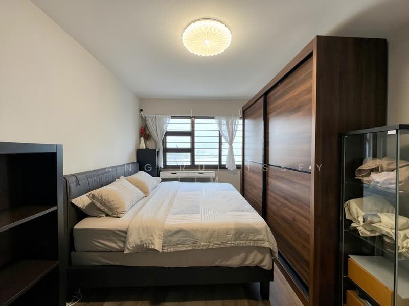 801A West Coast Crescent, 801A West Coast Crescent, Buona Vista / West Coast / Clementi New Town, 2 Bedrooms, 764 sqft, HDB Flat For Sale, by Xiang Rui Issey Lim, 500285040 - Bedroom - PropertyGuru.com.sg